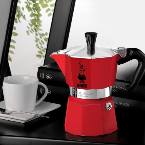 Bialetti Moka Color : machine à expresso emblématique sur la cuisinière fait du vrai café italien pot Moka 3 tasses 130 ml aluminium Rouge