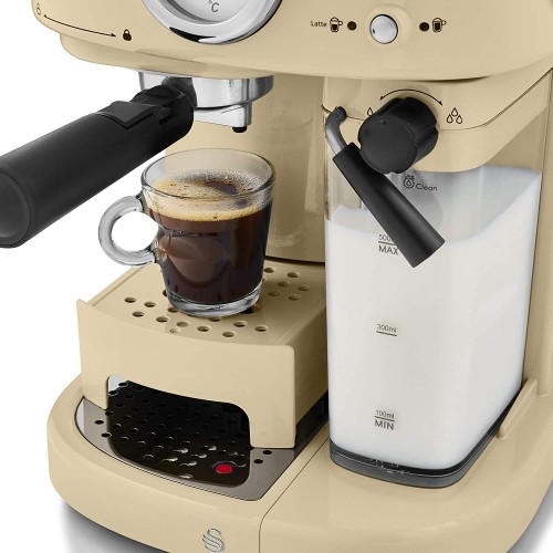 Swan Retro One Touch SK22150CN Machine à Café Express Semi-automatique Espresso et Cappucino 15 Bar Mousseur avec Réservoir à Lait 0,5L 1,7 L Grande ou Petite Tasse Vintage Crème 1200W