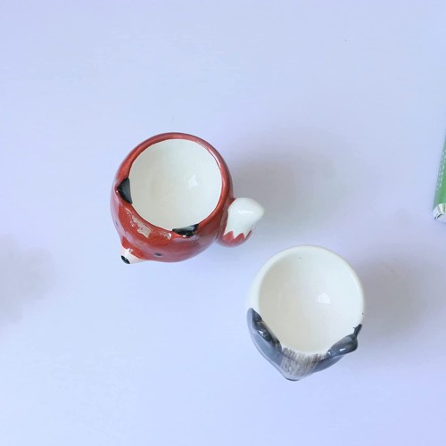 Fouet de cuisine Coupe d'œufs Ceramic Creative Rouge Rouge Plateau d'œufs peints à la main Mignon Petits ornements enfants Petit déjeuner Coupe d'œufs Petite tasse Mélanger Fouetter Battement